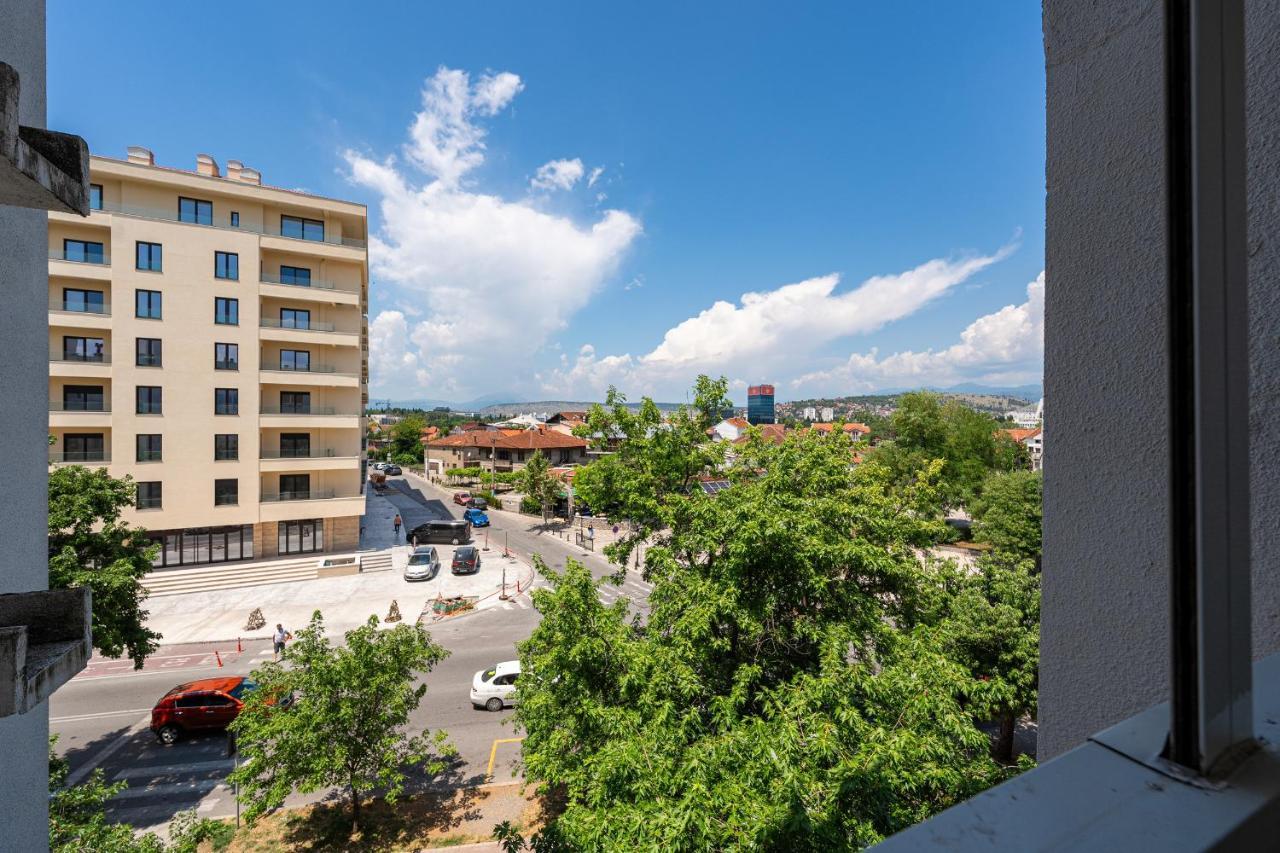 Clock Tower Lux Apartment Podgorica Exterior photo